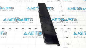 Накладка двери боковая задняя правая Audi Q3 83A 19-25 передняя, черный глянец, царапины