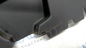 Кронштейн пола багажника левый Audi Q7 16-26 черный, царапины, под химчистку, надломана направляющая
