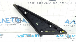 Треугольник заглушка заднего крыла правый Hyundai Elantra 21-23 черный