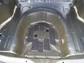 Корыто багажника Hyundai Elantra 21-26 на кузове