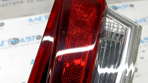 Фонарь внутренний крышка багажника центральный Hyundai Elantra 21-23 галоген с кнопкой keyless, царапины