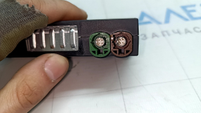 USB Hub Audi Q7 16-26 полезло покрытие