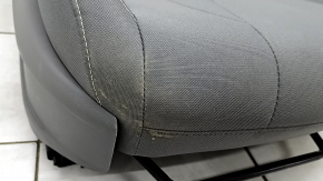 Пассажирское сидение Hyundai Elantra 21-23 без airbag, механическое, ткань темно-серая, сломаны крепления задней накладки, под химчистку