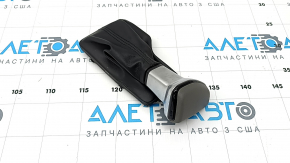 Ручка АКПП Hyundai Elantra 21-23 резина темно серая с черным кожаным чехлом, сломано крепление, трещина в рамке