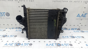 Интеркулер левый Audi Q7 20-26 3.0T MHEV без датчика, примяты соты