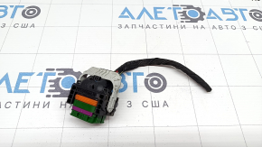 Фишка на блок ECU компьютер двигателя Audi Q7 21-23 3.0T MHEV зеленая