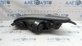 Фара передняя правая Ford Escape MK4 20-22 галоген + LED DRL