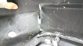 Bara spate, fără accesorii, Ford Escape MK4 20-26, cu senzori de parcare și fără bara de remorcare. Structură, zgârieturi, inelul senzorului de parcare cojit, rupt, fragment lipsă.