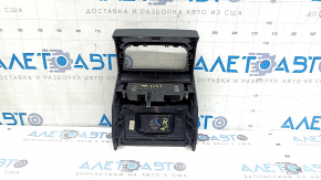 Ornamente consolei centrale spate Audi Q5 80A 18-24, negre cu ornamente inferioare, uzate