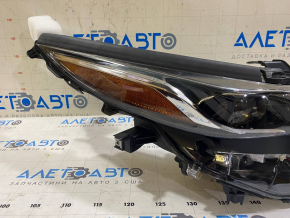 Фара передняя правая в сборе Toyota Prius 50 Prime 17-19 LED