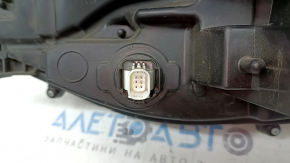 Фара передняя правая Toyota Sienna 21-26 LED, LE, XLE, Led, выгорел центральный LED, тычка на хроме