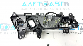 Ручка двери внутренняя задняя левая Audi Q5 80A 18-24 хром, с черной накладкой и сеткой пищалки, с подсветкой