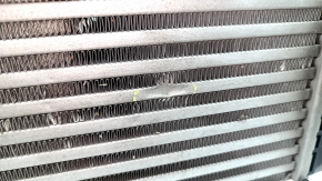 Intercooler Audi Q5 80A 21-24 MHEV cu o adâncitură în fagure