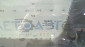 Форточка глухое стекло задняя правая Toyota Sienna 21-26 с хром молдингом без шторки, тонировка, в клее