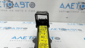 Домкрат Kia K5 21-26 примят
