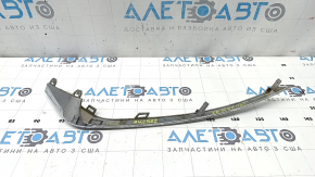 Молдинг переднего бампера правый Ford Fusion mk5 19-20 хром, песок, сломано крепление