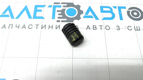 Отбойник капота правый Kia K5 21-26 на капоте
