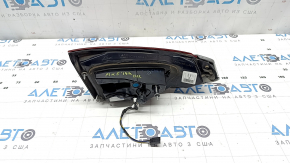 Фонарь внутренний крышка багажника правый Ford Fusion mk5 19-20 галоген+LED с хромом level 3