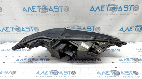 Фара передняя левая в сборе Ford Fusion mk5 17-20 LED, с DRL, песок, сломано крепление