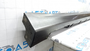 Порог правый Ford Fusion mk5 13-20 графит J7, царапины, надрыв, примяты крепления