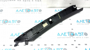 Накладка передней стойки левая верхняя Kia K5 21-24 черная, царапина