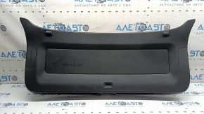 Обшивка двери багажника VW Tiguan 09-18 черная, царапины, треснута