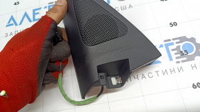 Заглушка бокового зеркала левая VW Tiguan 09-17 с пищалкой Dynaudio, потерта