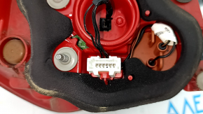 Фонарь внешний крыло правый Kia K5 21-24 LED, потерт