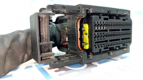 Фишка на блок ECU компьютер двигателя Kia K5 21-24 FWD 1.6T желтая