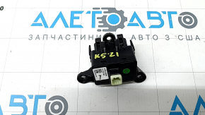 Кнопка открытия багажника внутренняя Kia K5 21-24 черная