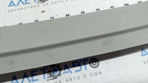 Накладка крыши задняя VW Tiguan 09-17 пластик, серый, царапины, под химчистку
