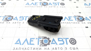 Кронштейн задней бочки глушителя Kia K5 21-26 FWD 1.6T, 2.5T