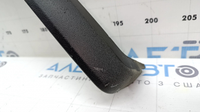 Ornament aripă spate dreapta pentru VW Tiguan 09-18 SEL, pe aripă, zgârieturi, element de fixare rupt