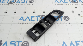 Накладка управления стеклоподъемником передним левым VW Tiguan 09-17 черное