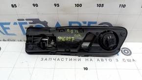 Ручка двери внутренняя задняя правая VW Tiguan 09-17 с пищалкой Dynaudio, треснута сетка динамика