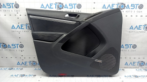Обшивка двери карточка передняя левая VW Tiguan 09-17 черная, подлокотник кожа черный, вставка черная кожа, хром молдинг, под акустику Dynaudio, с ручкой хром, под химчистку, царапины