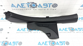 Накладка порога задняя левая Kia K5 21-24 черная, царапины