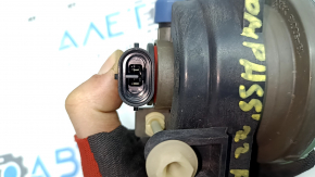 Противотуманная фара птф правая Jeep Compass 22-26 галоген