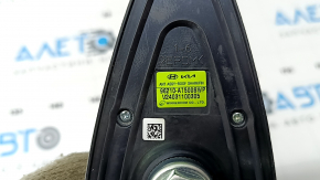 Антенна плавник Kia Niro 23-26 под 10.25" дисплей, белый SWP