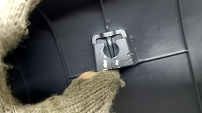 Ornament stâlp central dreapta jos negru pentru Kia Niro 23-26 HEV, PHEV, crăpătură în suport, zgârietură