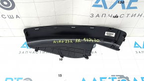 Заглушка обшивки арки багажника правая Kia Niro 23-26 PHEV черная, царапины