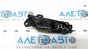 Ручка двери внутренняя задняя левая Kia Niro 23-26 хром, царапина