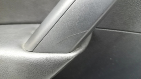 Обшивка двери карточка задняя левая VW Passat b7 12-15 USA черная,  с черной вставкой кожа, подлокотник кожа, молдинг серый глянец, с ручкой, с кнопками, царапины
