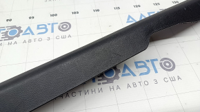 Накладка порога передняя правая Toyota Prius 50 16-22 черная, потерта
