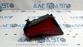 Фонарь нижний бампер правый Toyota Prius 50 19-22 сколы