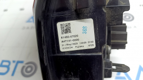 Фонарь нижний бампер правый Toyota Prius 50 19-22 сколы