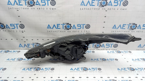 Фара передняя правая в сборе Toyota Prius 50 19-22 LED, сколы