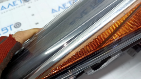 Фара передняя правая в сборе Toyota Prius 50 19-22 LED, сколы