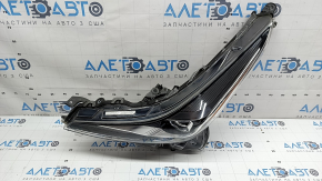 Фара передняя левая в сборе Toyota Prius 50 19-22 LED, сколы, царапины