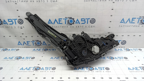 Фара передняя левая в сборе Toyota Prius 50 19-22 LED, сколы, царапины